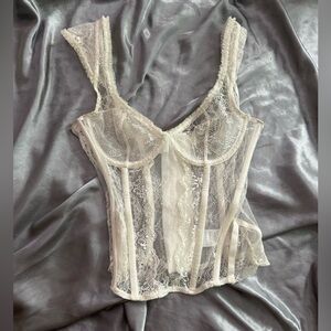 Lioness White Lace Corset